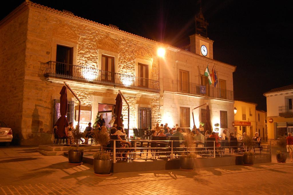 Hotel Los Usias Dos Torres Exterior photo